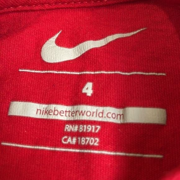 2 boys Nike tee shirts - Picture 3 of 5